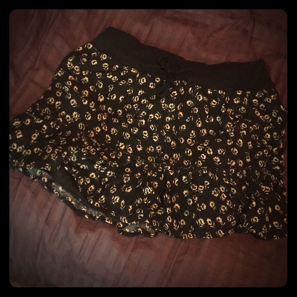 Ruffled drawstring skirt